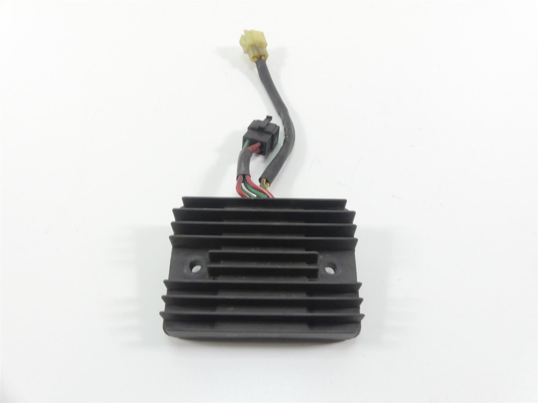 2004 Ducati 999 SBK Rectifier Voltage Regulator 54040191A SH579EA {{ shop.shopifyCountryName }} - Mototech271