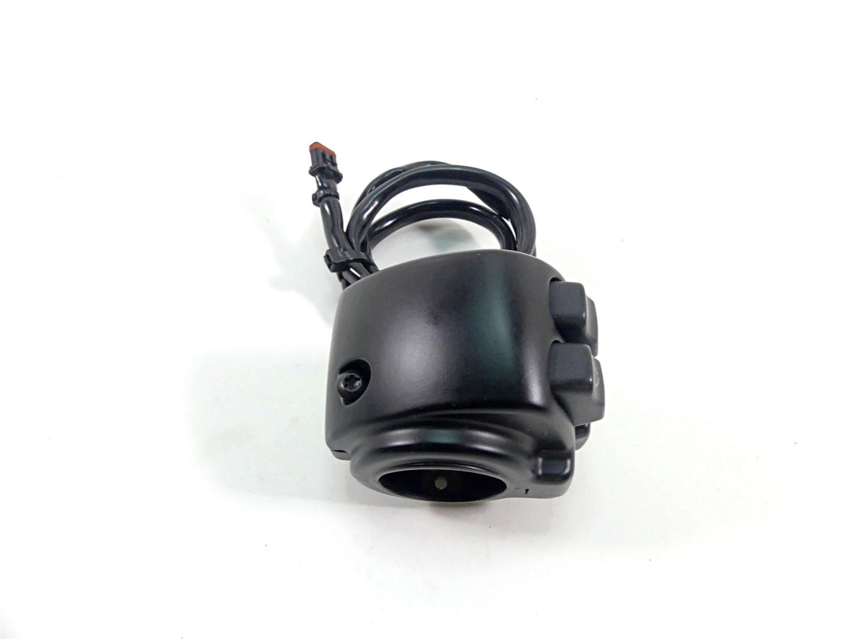 2020 Harley Softail FXST Standard Left Hand Turn Signal Control Switch 71500292 {{ shop.shopifyCountryName }} - Mototech271