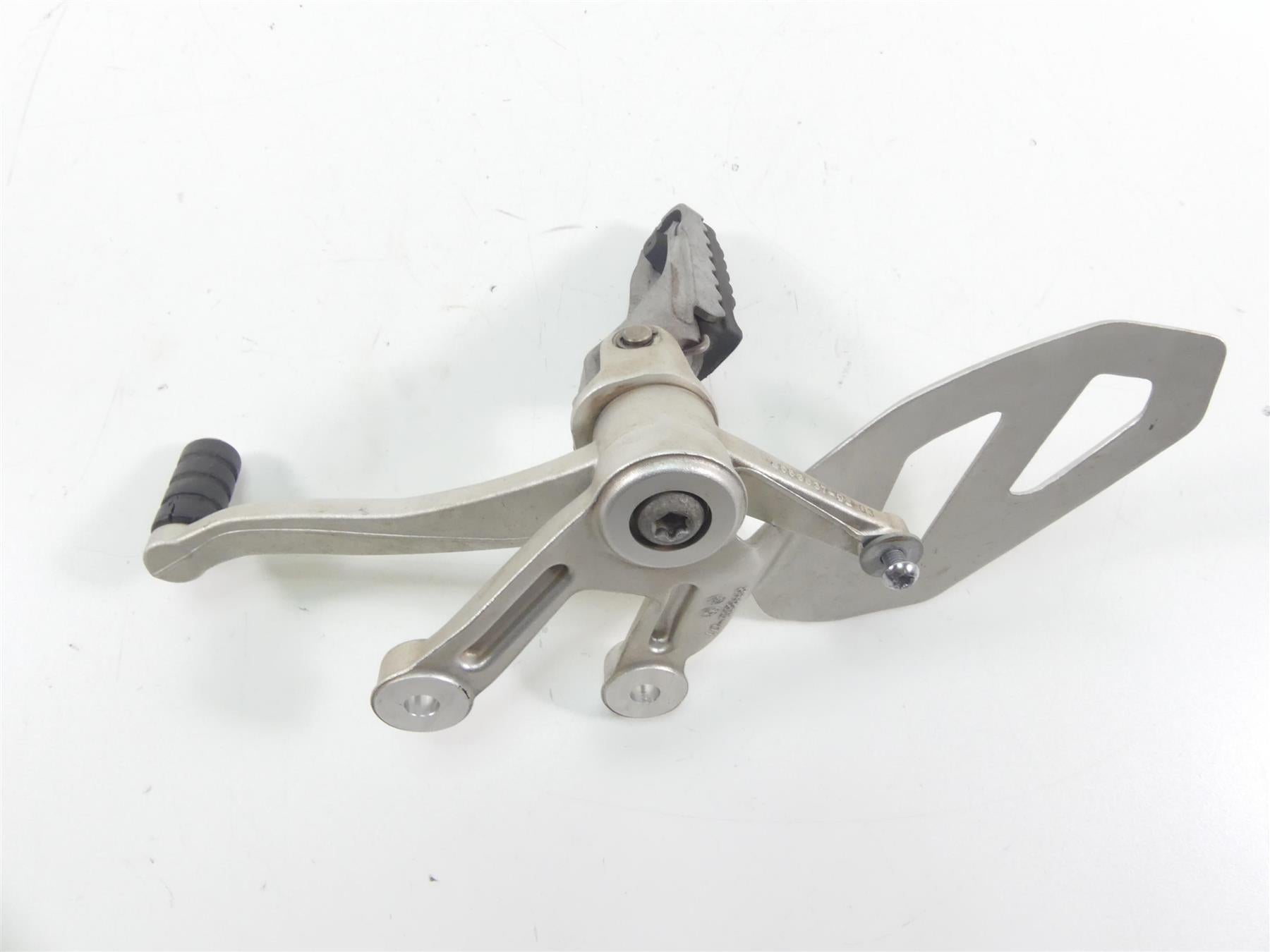2016 BMW S1000XR K49 Left Front Rider Driver Footpeg & Shifter Lever 46718553835 {{ shop.shopifyCountryName }} - Mototech271