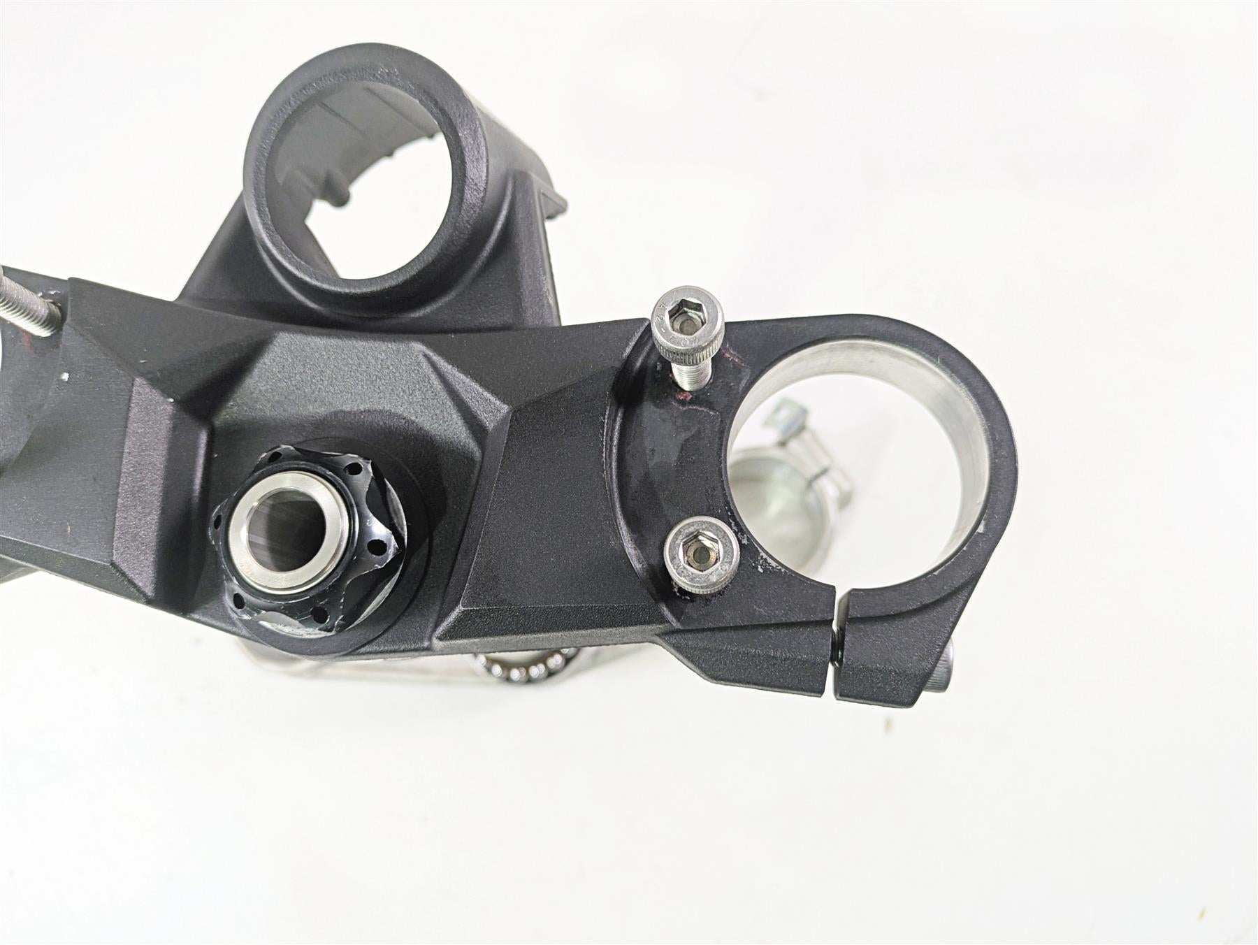 2023 Kawasaki ZX1400 ZX14R Ninja Upper Lower Triple Tree Set 44037-0039 {{ shop.shopifyCountryName }} - Mototech271