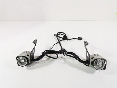 2015 Triumph Tiger Explorer XC Fog Lights & Mounting Rail Set T2701552 T2701553 {{ shop.shopifyCountryName }} - Mototech271
