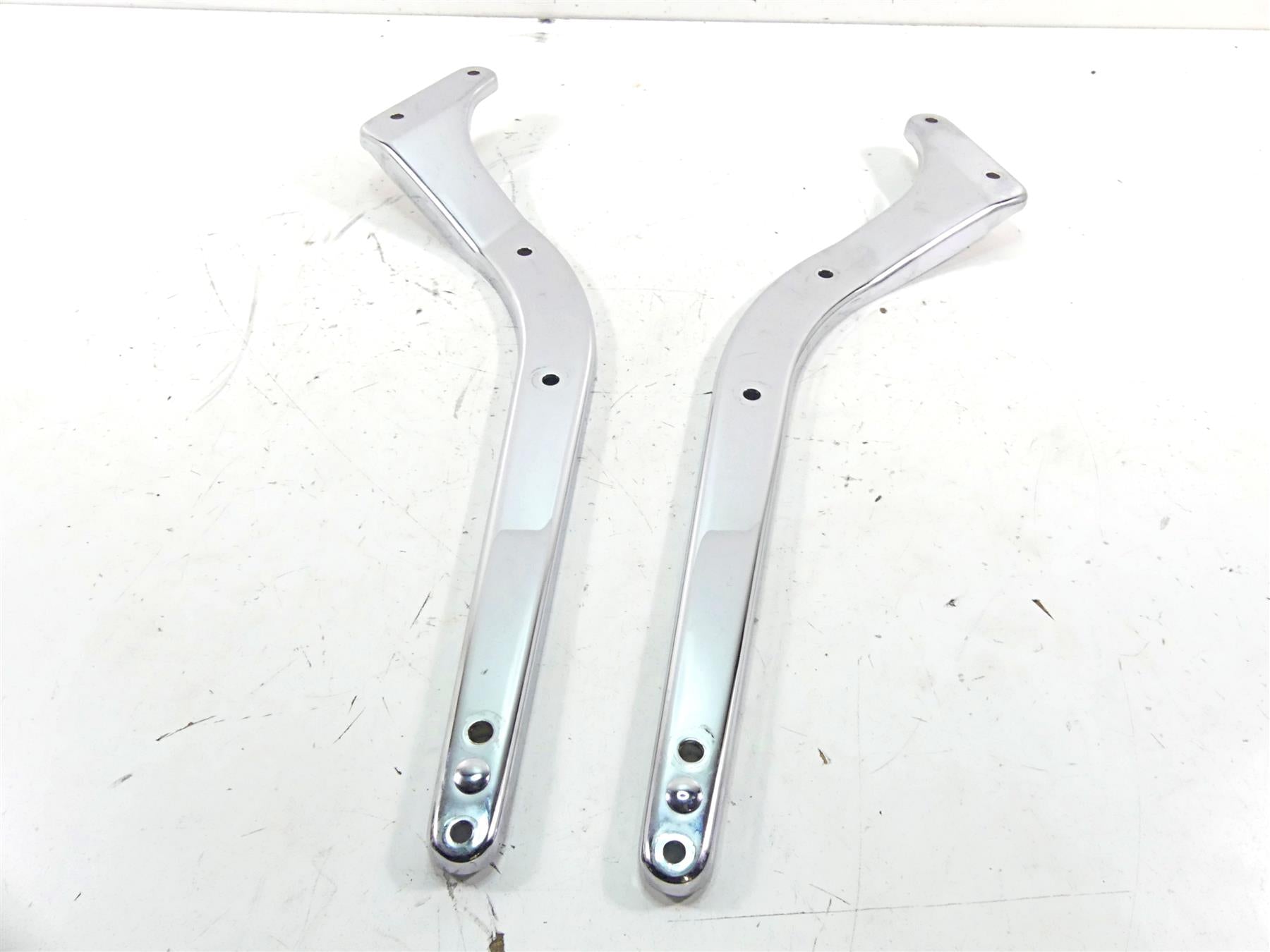 2006 Harley Softail FXSTSI Springer Rear Frame Fender Chrome Braces 60146-06A {{ shop.shopifyCountryName }} - Mototech271