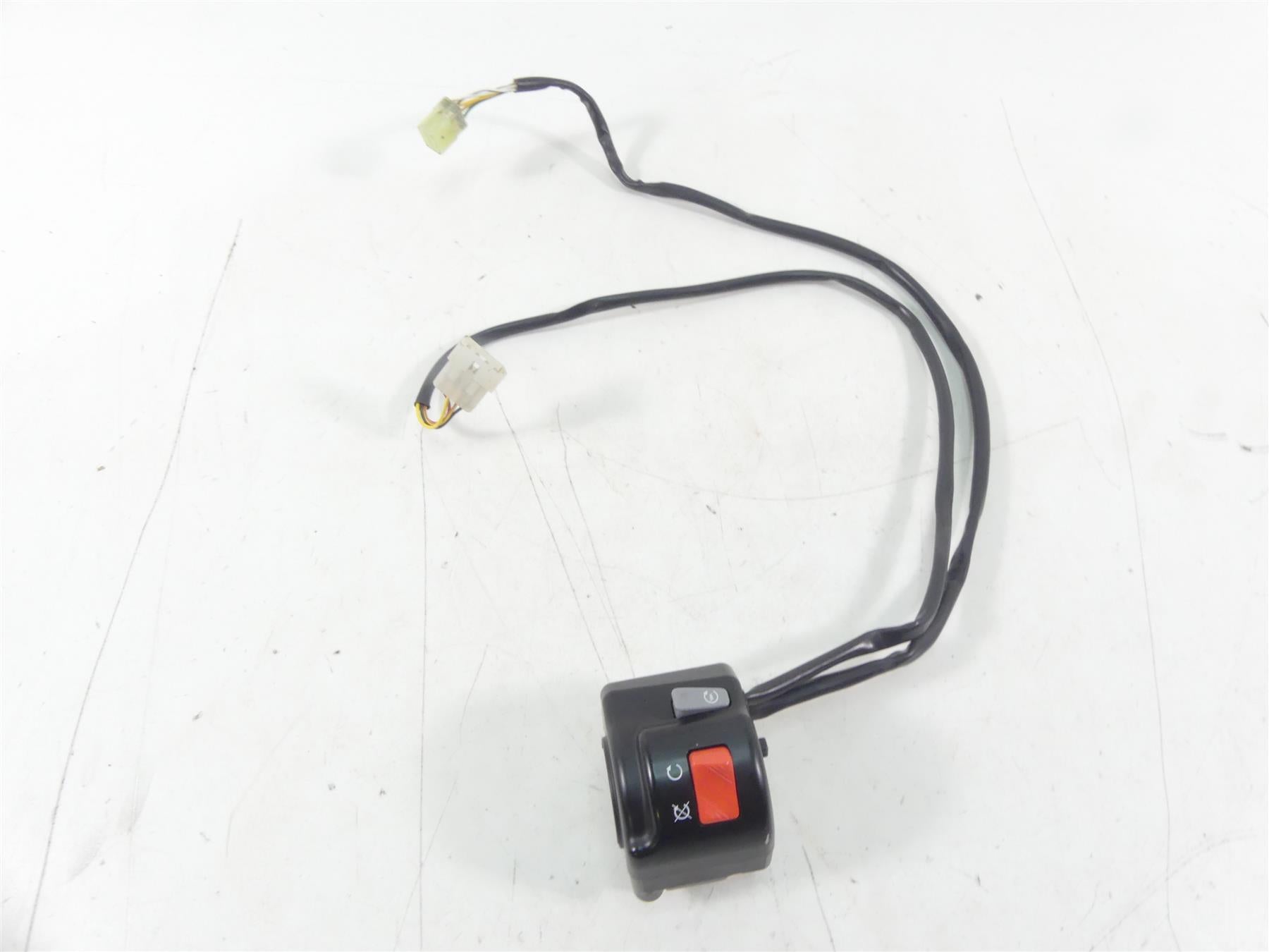 2015 KTM 1190 Adventure R Right Hand Start Stop Control Switch 76011073100 {{ shop.shopifyCountryName }} - Mototech271