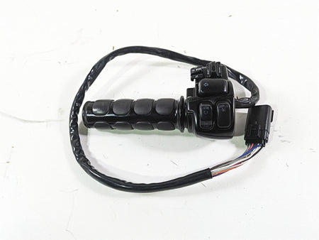 2008 Harley Touring FLHTCU E-Glide 105TH Right Control Switch Cruise 71684-06A {{ shop.shopifyCountryName }} - Mototech271