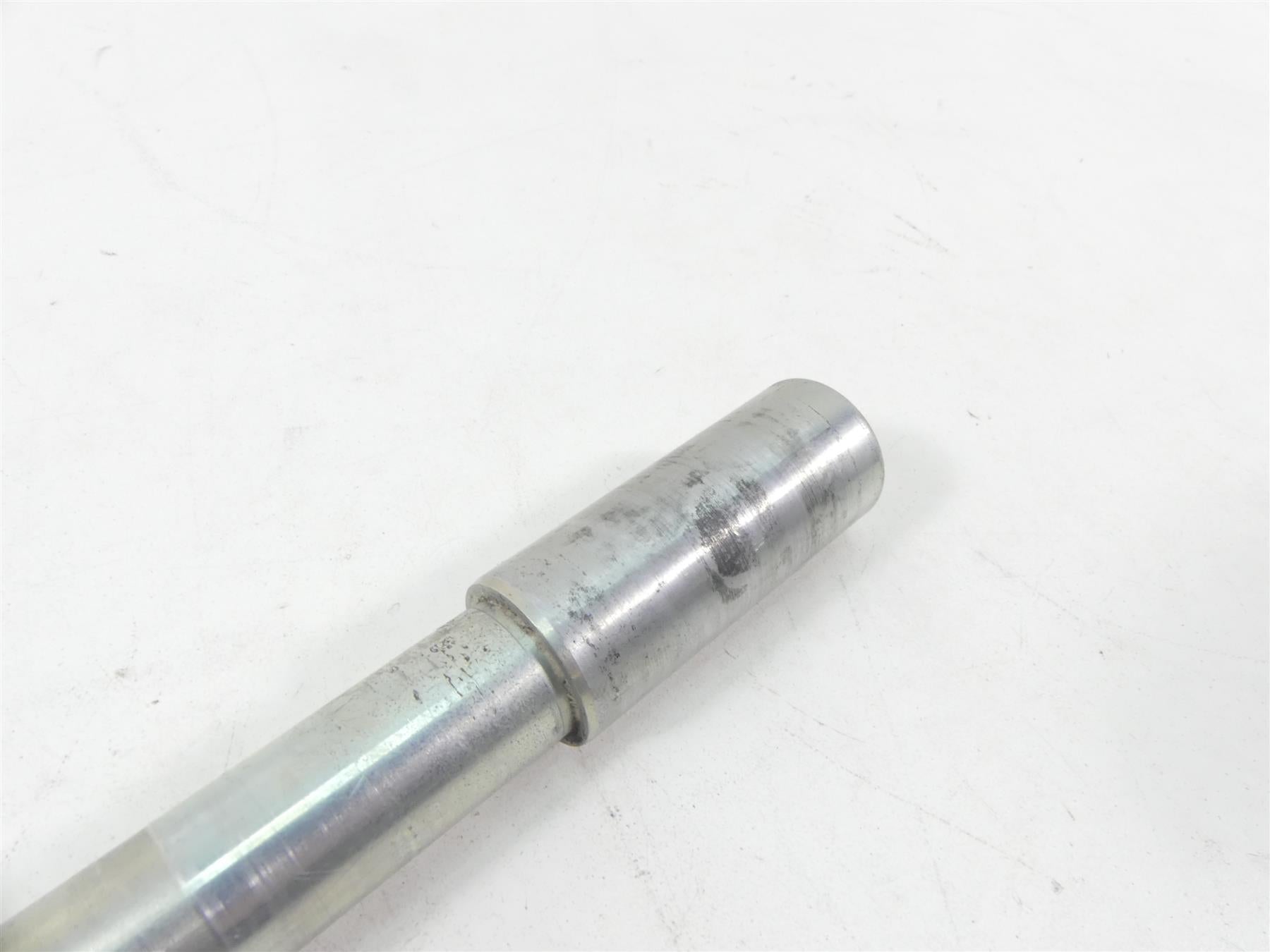 2016 Indian Chieftain Dark Horse Straight Front Axle Wheel Spindle 20mm 5138509 {{ shop.shopifyCountryName }} - Mototech271
