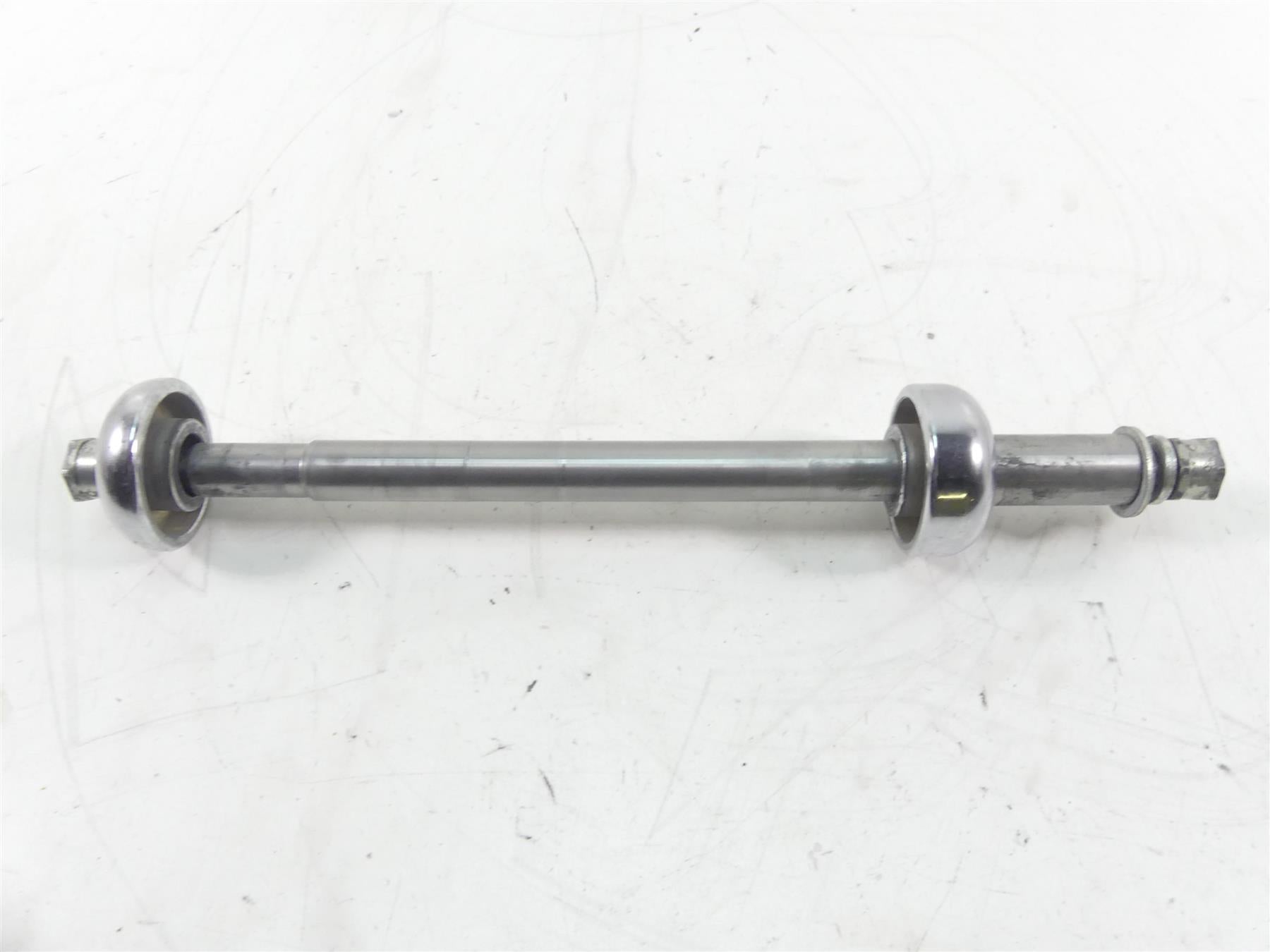 2004 Harley Softail FXSTD SE CVO Deuce Front 3/4" Wheel Spindle Axle 43354-00 {{ shop.shopifyCountryName }} - Mototech271