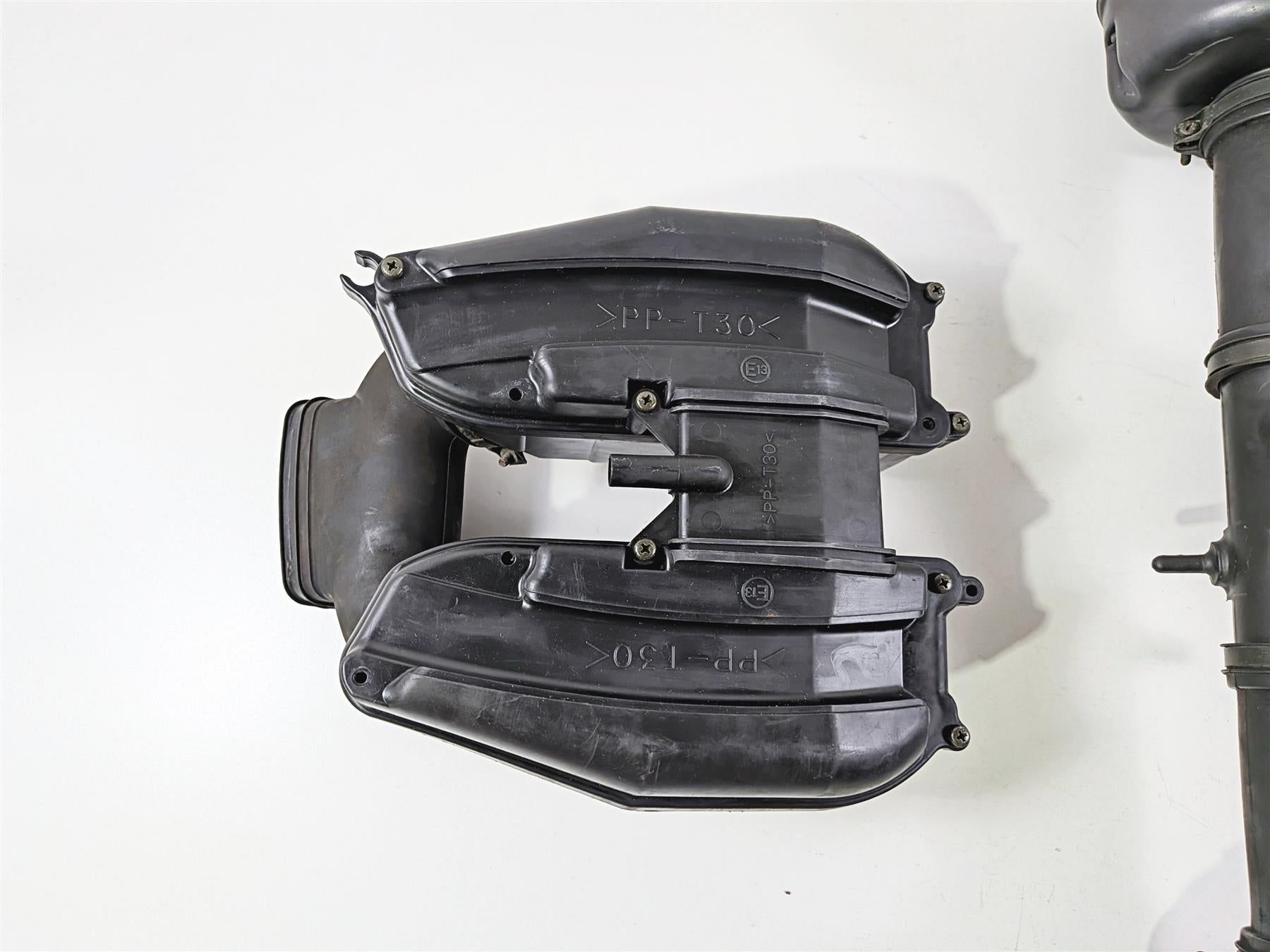2006 Yamaha XVZ1300 Royal Star Left Right Air Box Breather 4XY-1442A {{ shop.shopifyCountryName }} - Mototech271