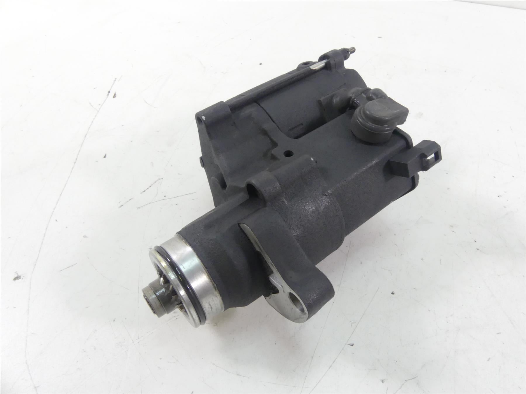 2017 Harley FLS Softail Slim Engine Starter Motor 103 31618-06A {{ shop.shopifyCountryName }} - Mototech271