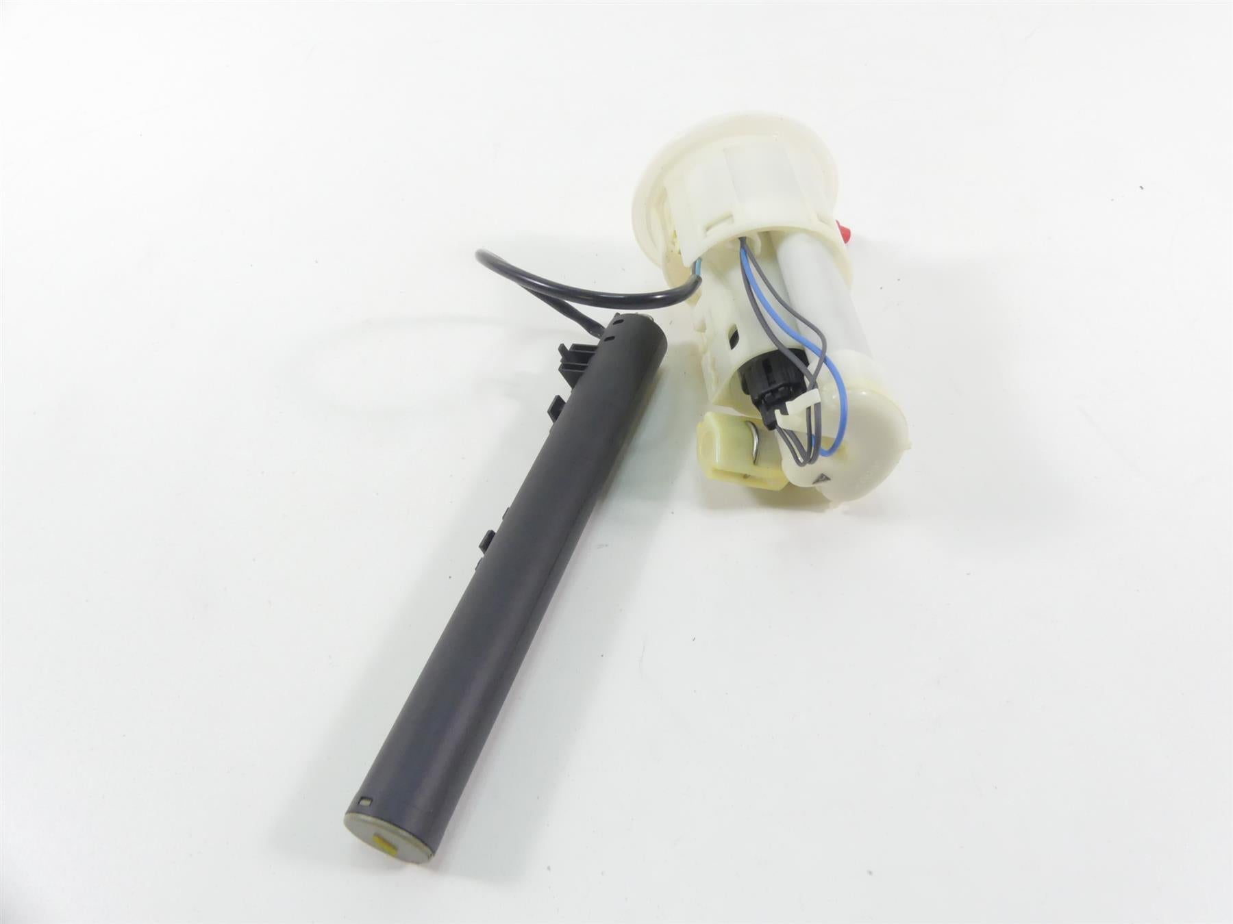 2013 Triumph Street Triple 675R Fuel Gas Pump & Level Sending Unit T2400735 {{ shop.shopifyCountryName }} - Mototech271