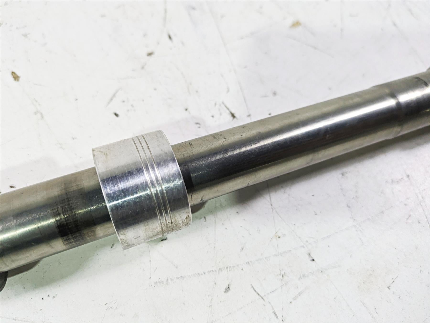 2021 Harley Softail FLSL Slim Front Wheel Spindle Axle 43000080 {{ shop.shopifyCountryName }} - Mototech271
