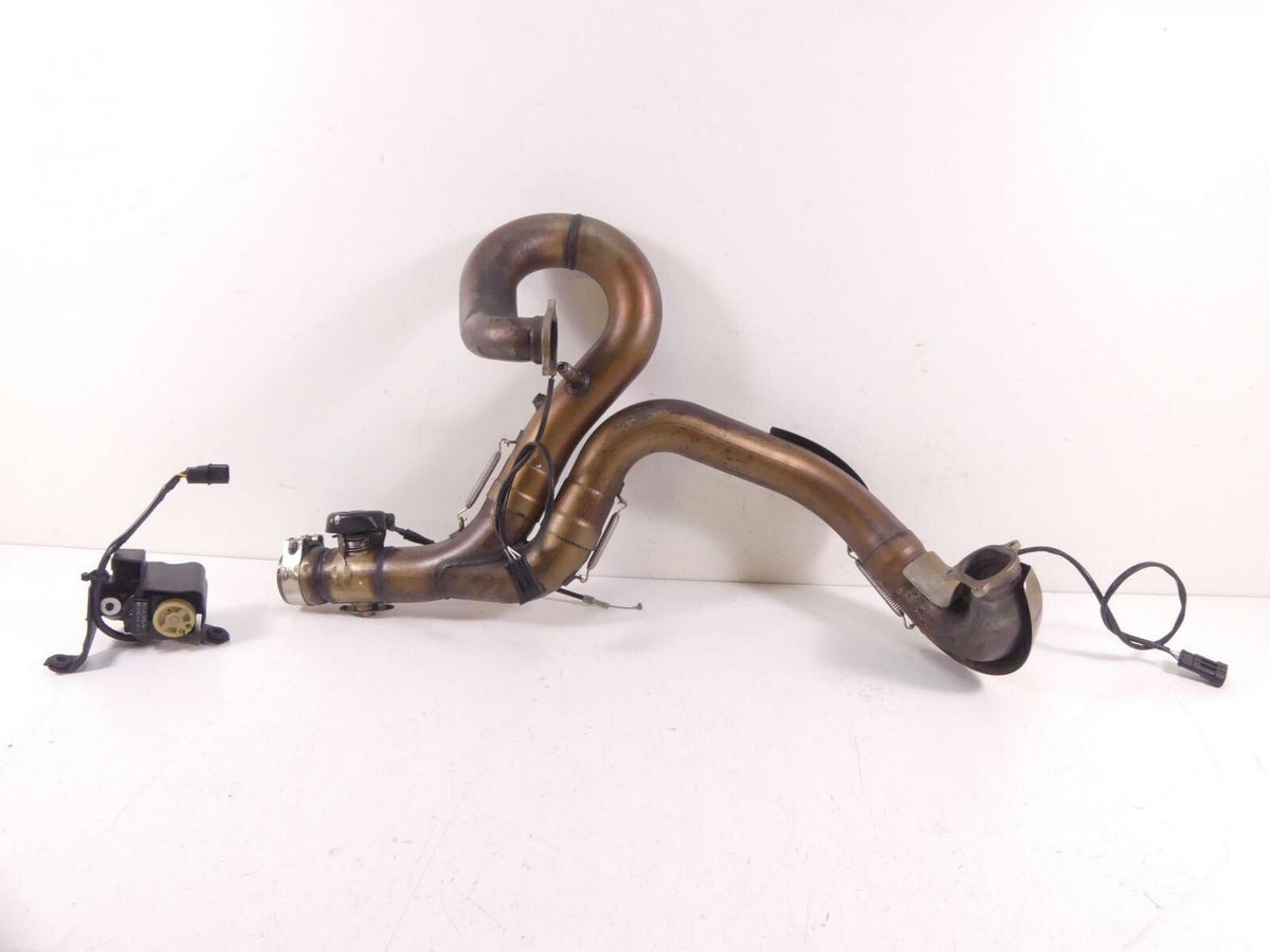 2015 Ducati Diavel Carbon Exhaust Header Manifold Pipe & Servo Set 57211562B {{ shop.shopifyCountryName }} - Mototech271