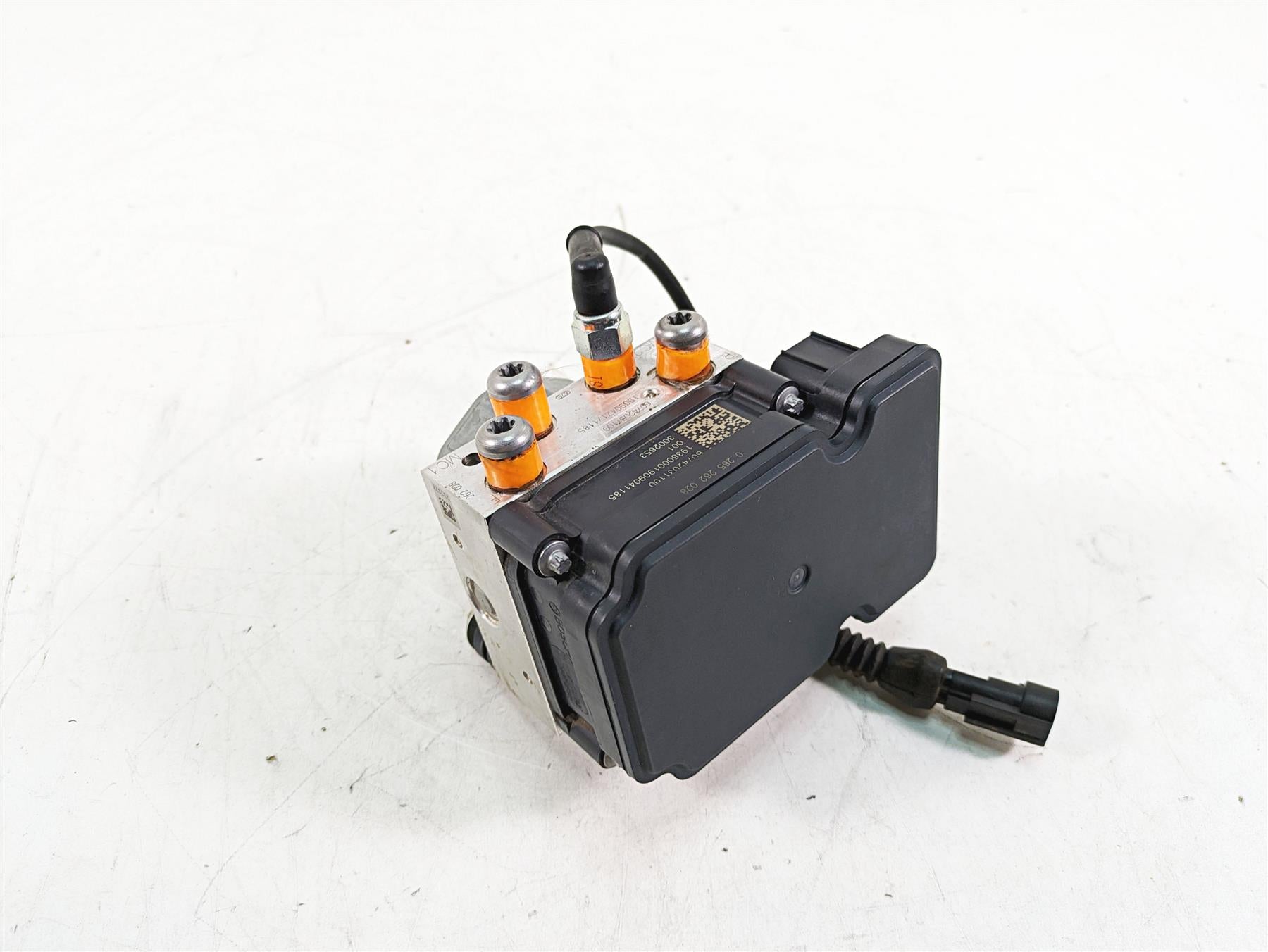 2020 KTM 1290 Super Adventure R Abs Brake Pump Module Unit 60742031144 {{ shop.shopifyCountryName }} - Mototech271