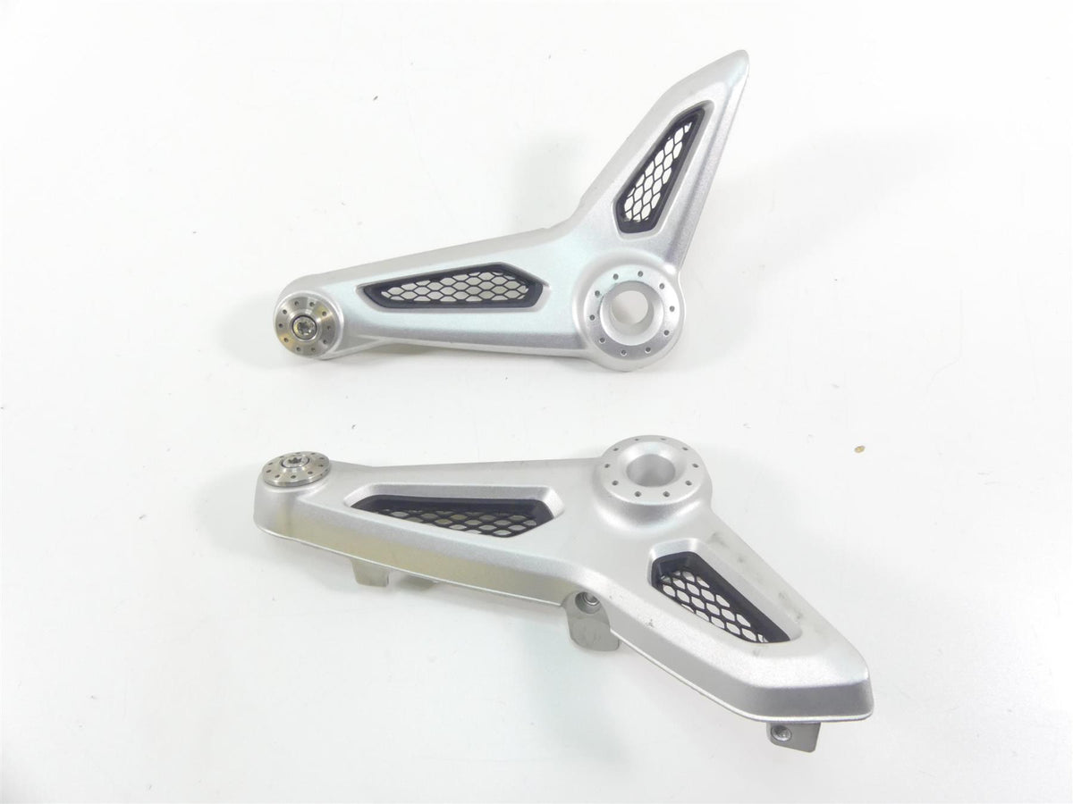 2016 BMW R nineT R9T K21 Front Rider Seat Support Brackets Set 46638531189 {{ shop.shopifyCountryName }} - Mototech271