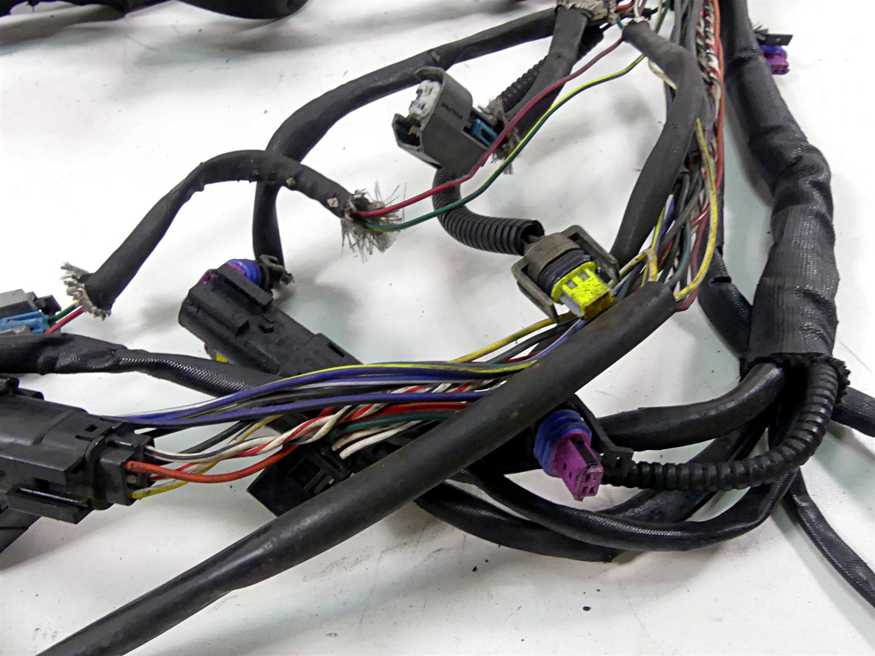 2011 Harley Softail FXS Blackline Wiring Harness Loom No Abs -For Parts 71046-11 {{ shop.shopifyCountryName }} - Mototech271