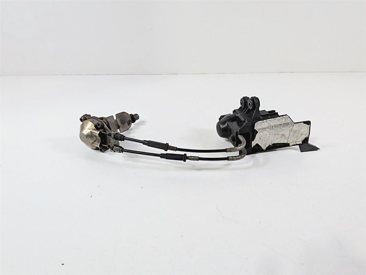 2008 Yamaha YZF R1 RN19 Exhaust Valve & Servo Actuator Motor 5VY-85820-10-00 {{ shop.shopifyCountryName }} - Mototech271