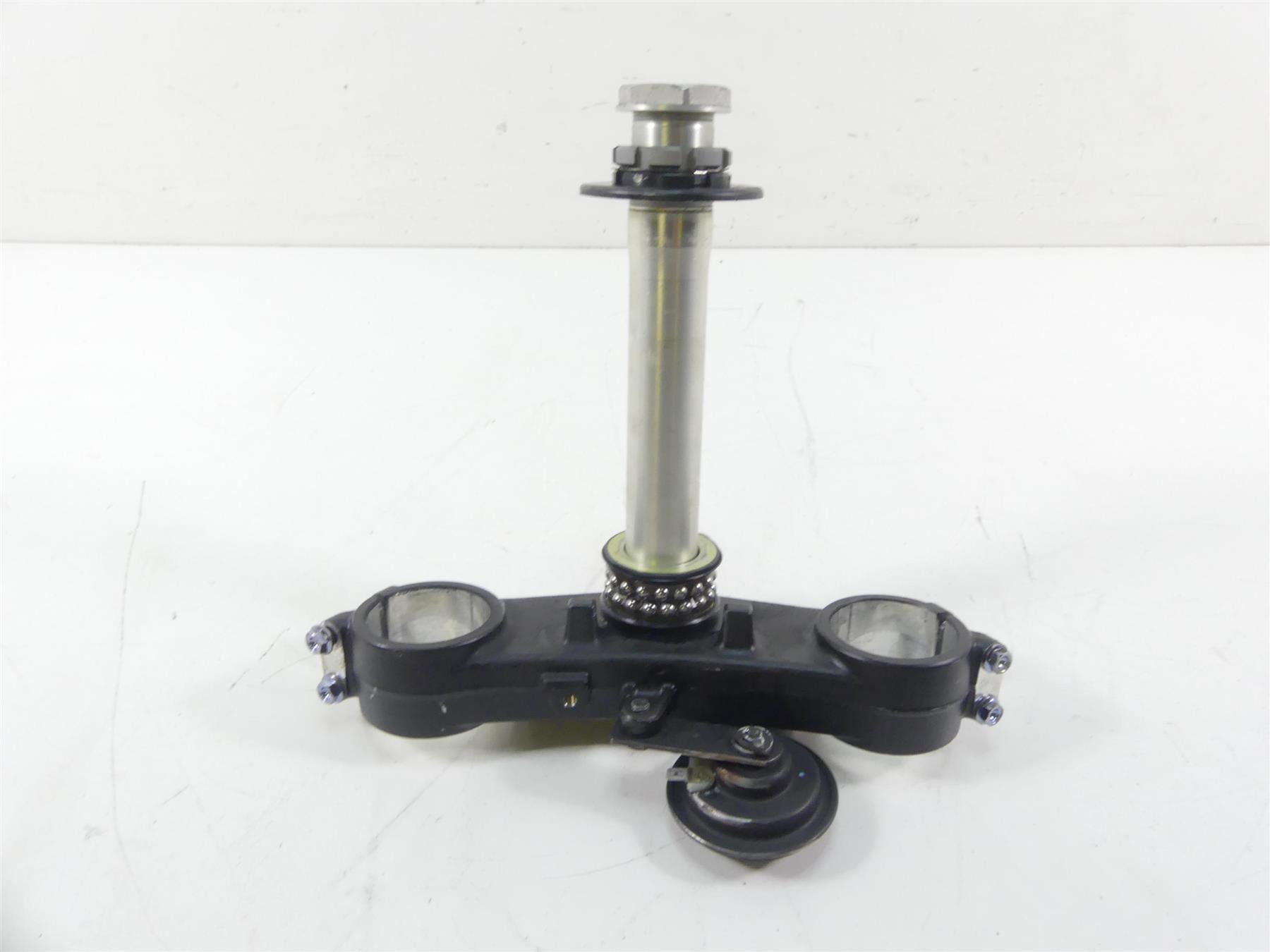 2018 Honda CBR1000 RR SC77 Lower Triple Tree Steering Yoke 53219-MKF-D40 {{ shop.shopifyCountryName }} - Mototech271