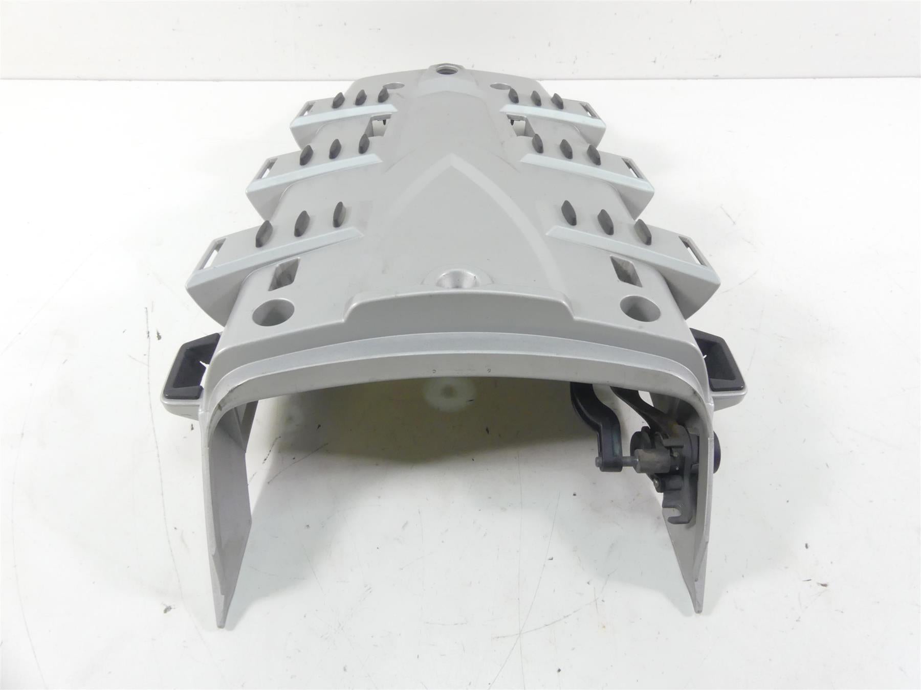 2008 BMW R1200GS K25 Rear Support Bracket Mount 46547693422 {{ shop.shopifyCountryName }} - Mototech271