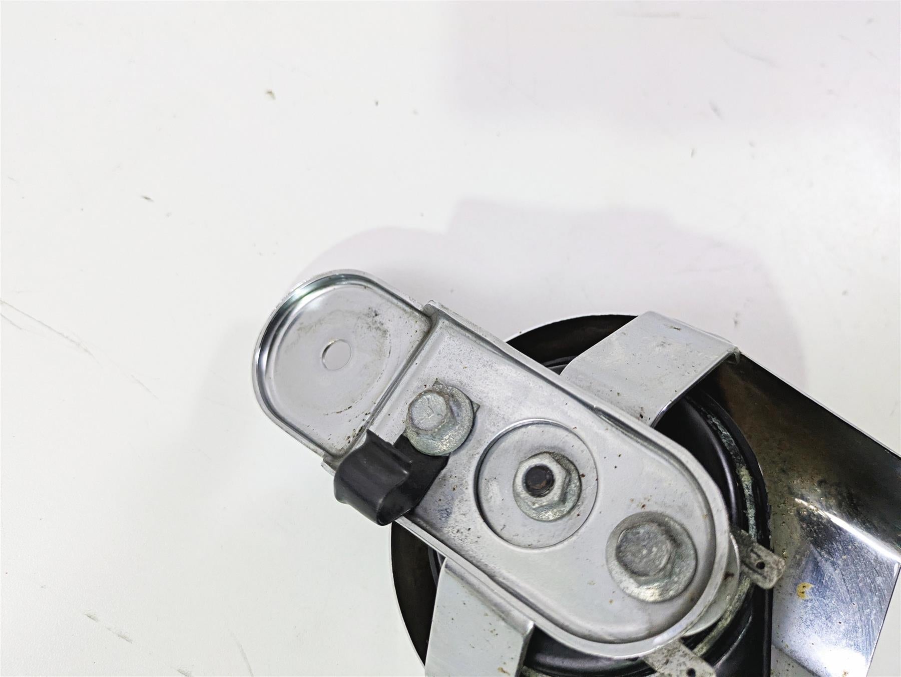 2015 Harley FXDF Dyna Fat Bob Horn & Chrome Cover 61300478A {{ shop.shopifyCountryName }} - Mototech271