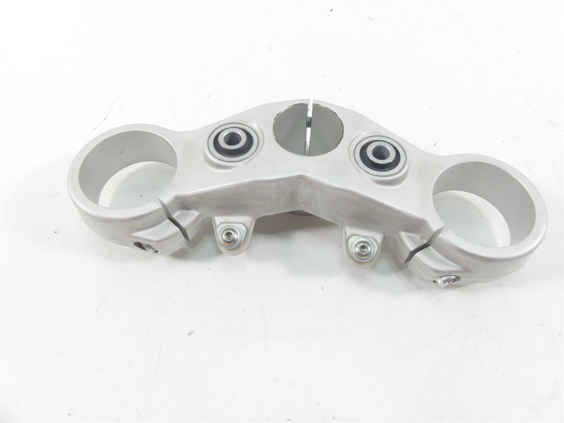 2008 Ducati Hypermotard 1100 Upper Triple Tree Steering Clamp 57mm 34110651A {{ shop.shopifyCountryName }} - Mototech271