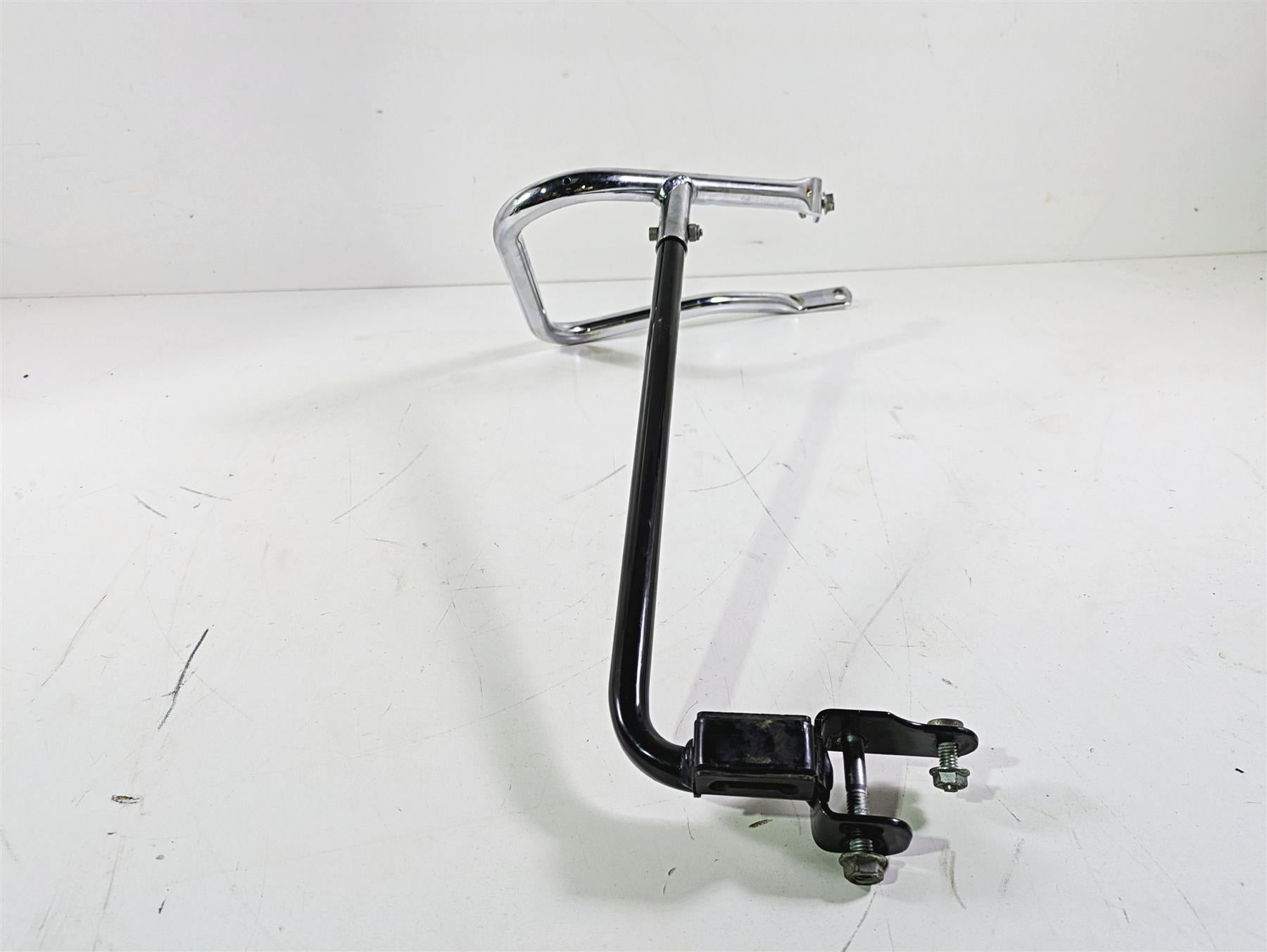 2017 Harley Touring FLHTKSE CVO E-Glide Right Saddlebag Holder Mount 90200507 {{ shop.shopifyCountryName }} - Mototech271