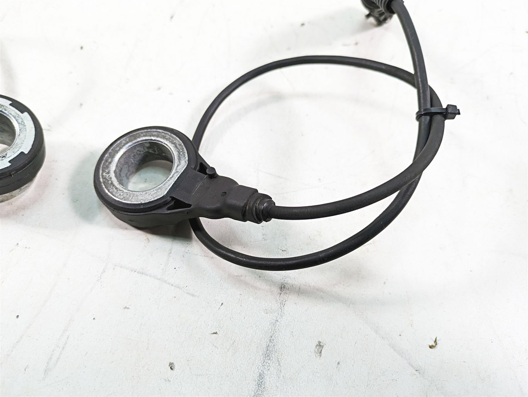 2013 Harley Softail FLSTFB Fat Boy Lo Front Rear Speed Sensor Set 40982-11 {{ shop.shopifyCountryName }} - Mototech271