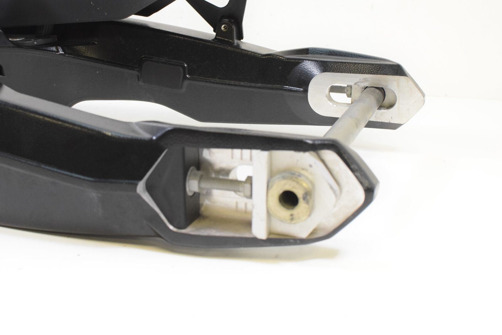 2015 BMW F800 R K73 Rear Swing Arm Swingarm 20mm Axle 33178549121 {{ shop.shopifyCountryName }} - Mototech271