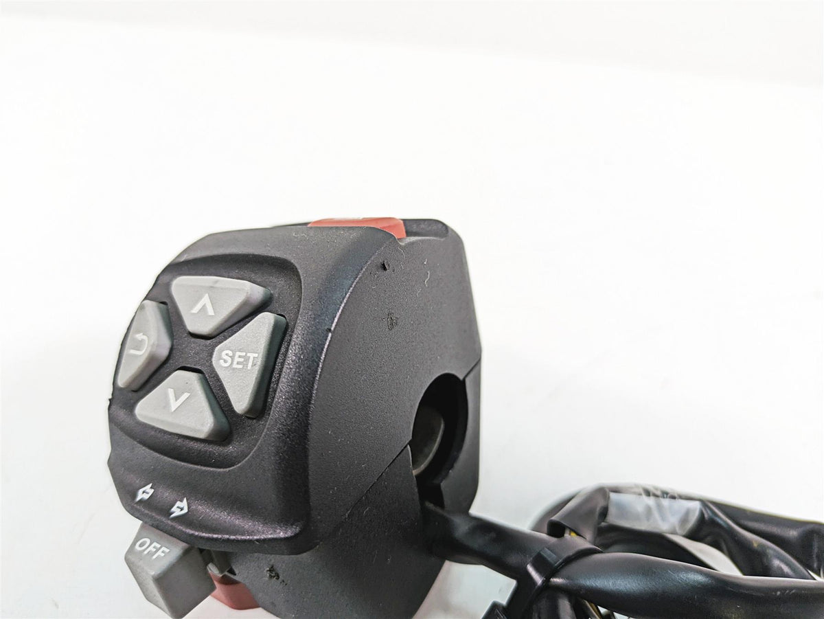 2018 KTM 1090 Adventure R Left Hand Turn Signal Control Switch 60311070100 {{ shop.shopifyCountryName }} - Mototech271