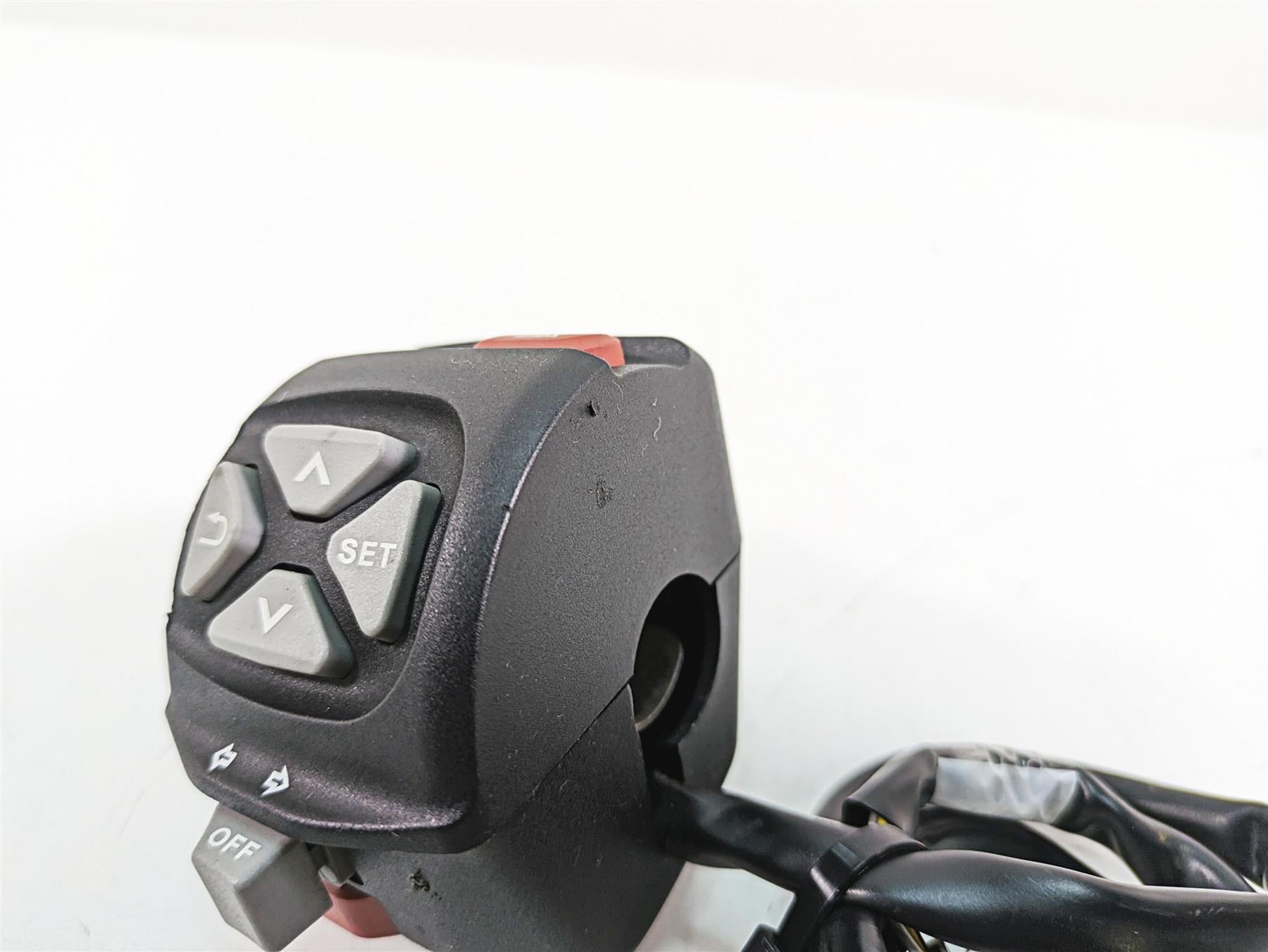 2018 KTM 1090 Adventure R Left Hand Turn Signal Control Switch 60311070100 {{ shop.shopifyCountryName }} - Mototech271