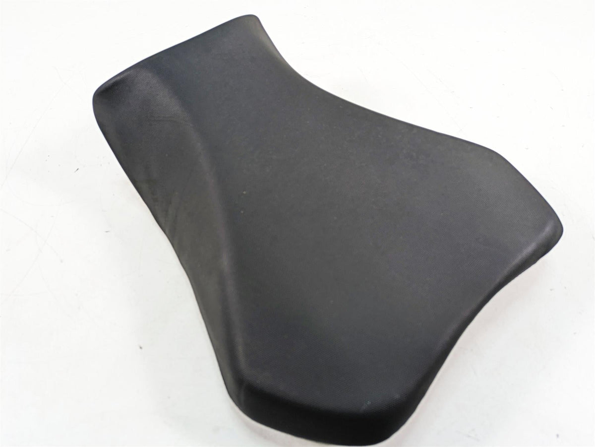 2022 Suzuki GSXR 750 Front Rider Seat 45100-14J11-DW2 {{ shop.shopifyCountryName }} - Mototech271