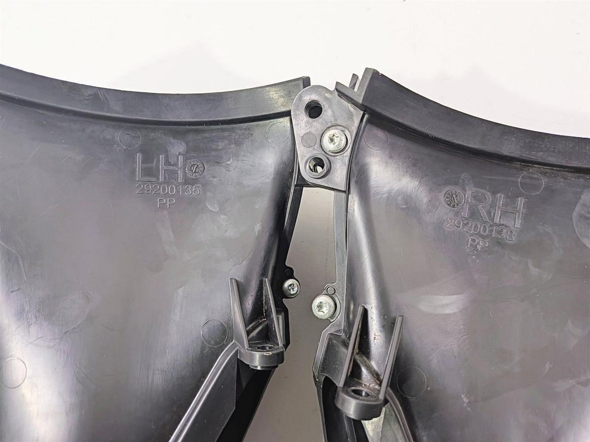 2020 Harley Touring FLTRK Road Glide Front Air Inlet Duct Set 29200136 292001393 {{ shop.shopifyCountryName }} - Mototech271