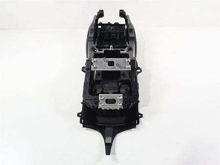 2024 Suzuki GSXR600 Subframe Inner Fender Set 41221-14J00-YUG 41211-14J00-YUG {{ shop.shopifyCountryName }} - Mototech271