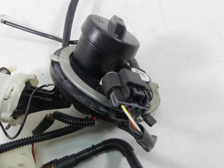 2014 Harley Touring FLHXS Street Glide Sp Fuel Petrol Pump - For Parts 62908-08 {{ shop.shopifyCountryName }} - Mototech271