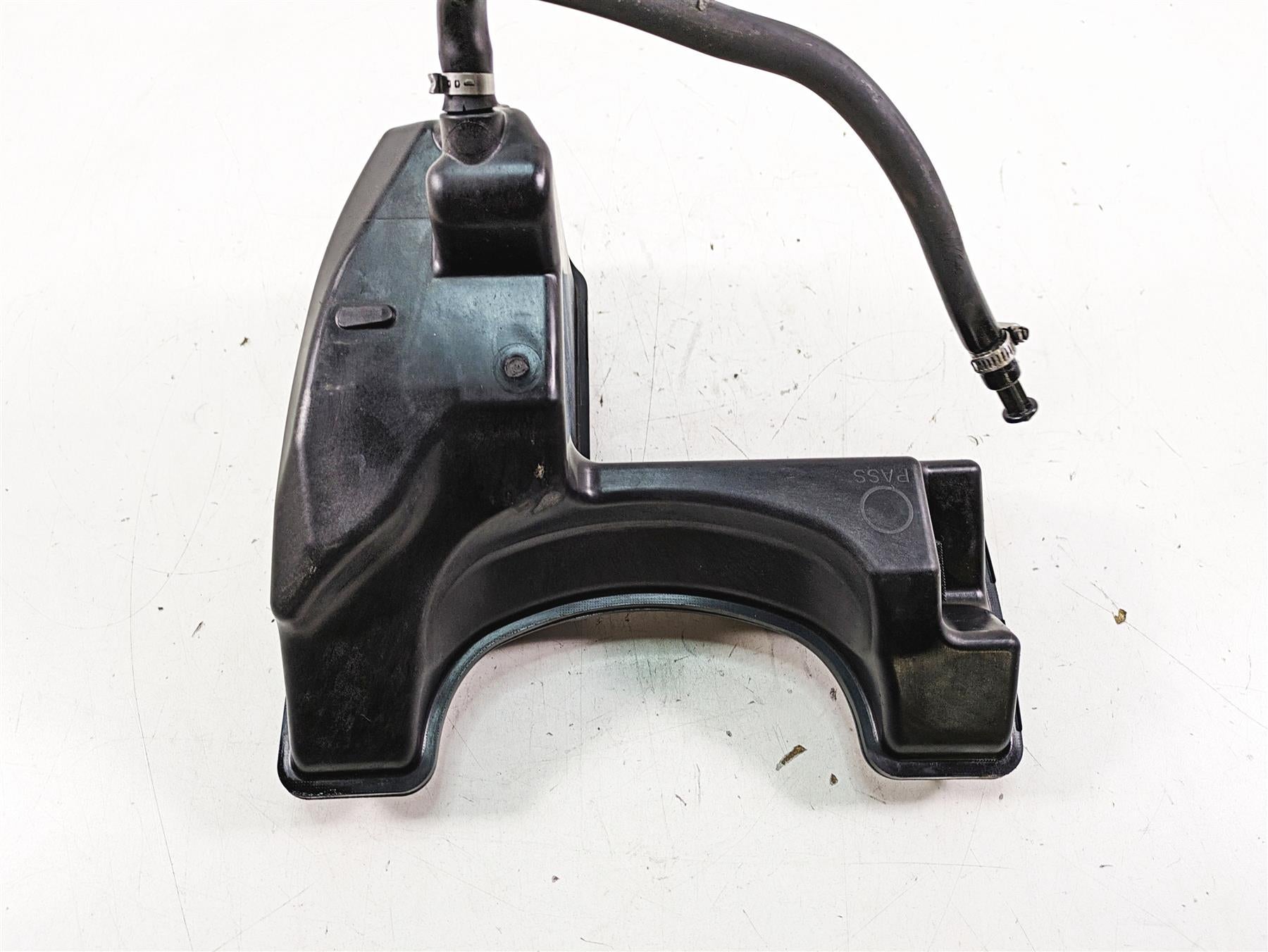 2017 Harley XL883 N Sportster Iron Oil Tank Reservoir & Dip Stick 62500017 {{ shop.shopifyCountryName }} - Mototech271