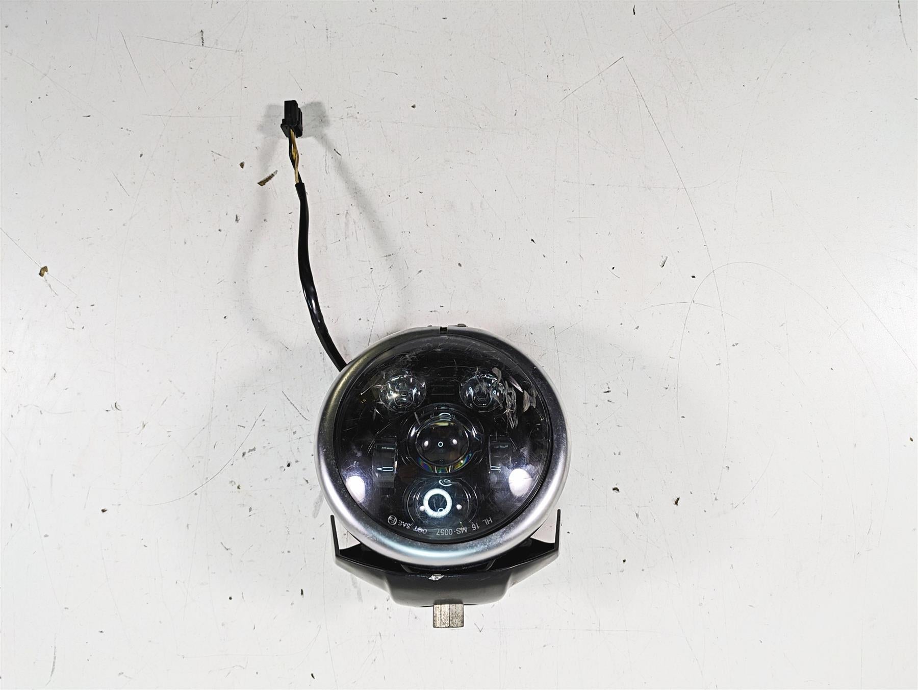 2019 Harley XL883N Sportster Iron Headlight Head Light Lamp Lens 69774-07A {{ shop.shopifyCountryName }} - Mototech271