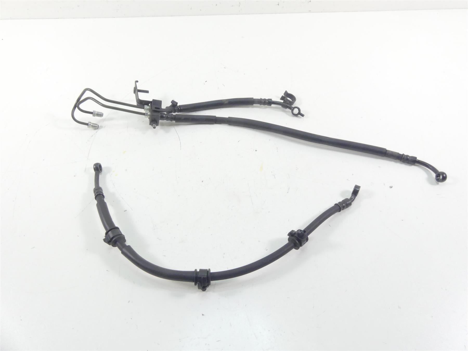 2022 Yamaha MT09 FZ09 Front Abs Brake Line Hose Set B7N-2584A-00-00 {{ shop.shopifyCountryName }} - Mototech271