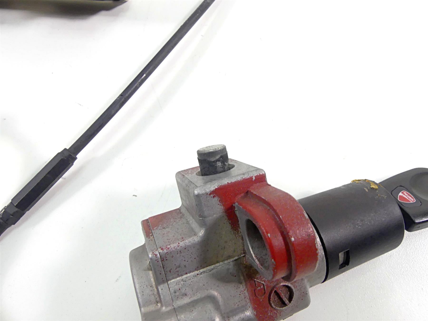 2008 Ducati 848 SBK Speedometer Gauge 1k Ignition Switch Key 40610733A 59820541A {{ shop.shopifyCountryName }} - Mototech271