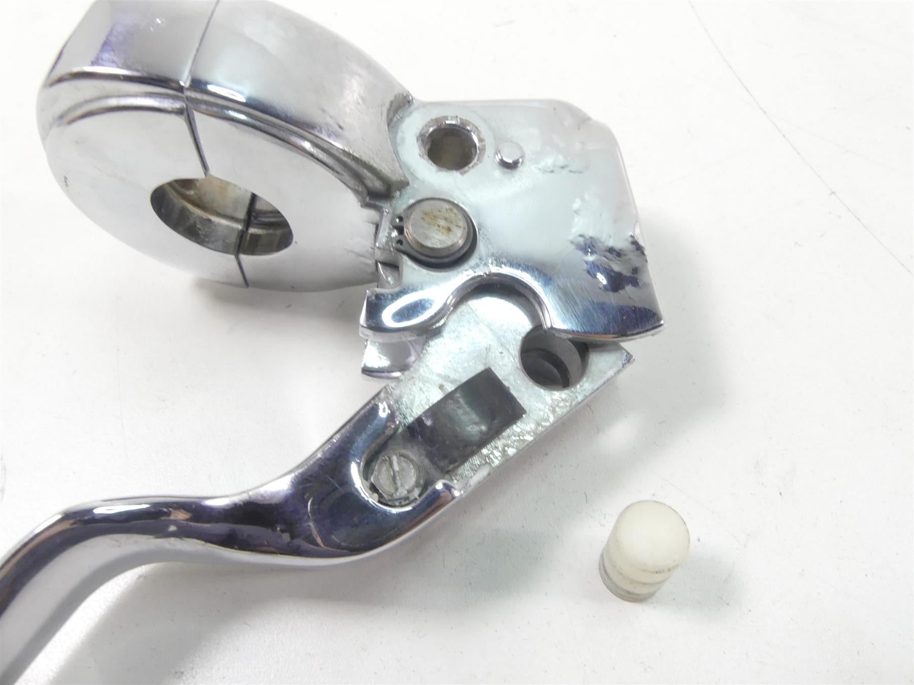 2002 Harley Touring FLHRCI Road King Chrome Clutch Perch & Lever 38608-96 {{ shop.shopifyCountryName }} - Mototech271