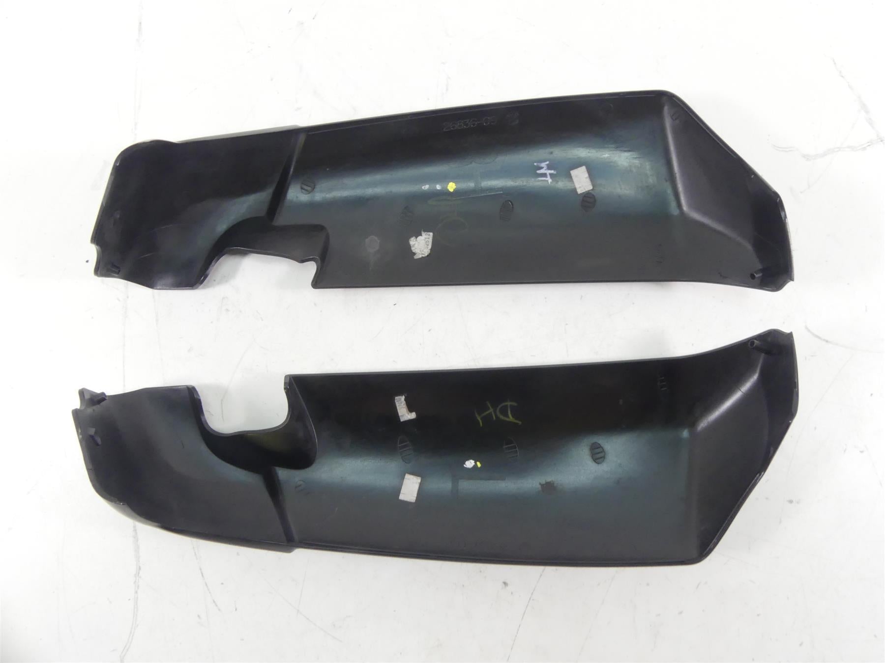 2013 Harley VRSCF Muscle V-Rod Radiator Cooler Side Cover Fairing Set 26836-09 {{ shop.shopifyCountryName }} - Mototech271