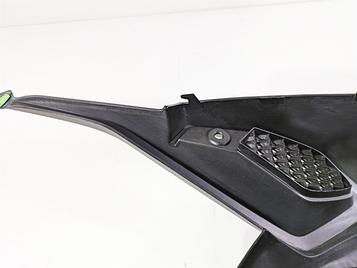 2017 BMW F800GS Adv K75 Right Main Tank Fairing Cover 46638530530 {{ shop.shopifyCountryName }} - Mototech271