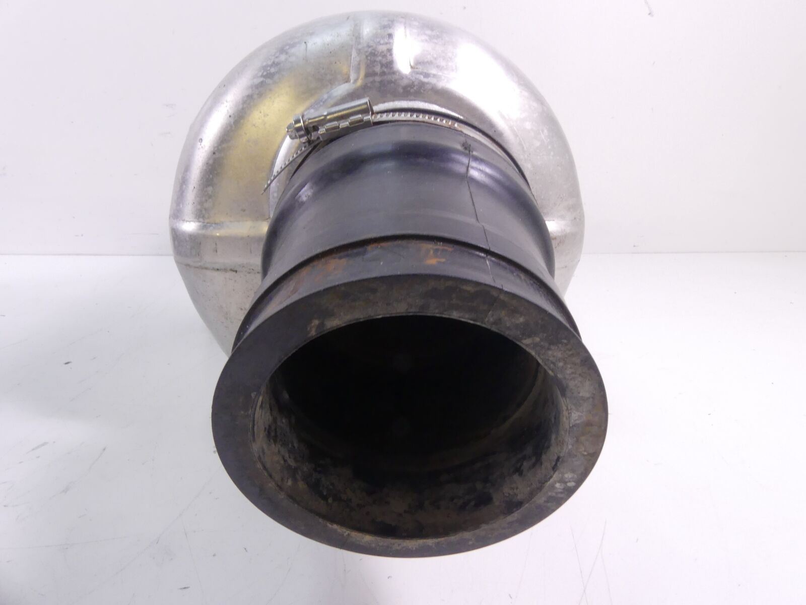 2014 Yamaha Waverunner VXR VX1800 Exhaust Muffler Pipe Water Tank F1W-U7550-02-0 {{ shop.shopifyCountryName }} - Mototech271