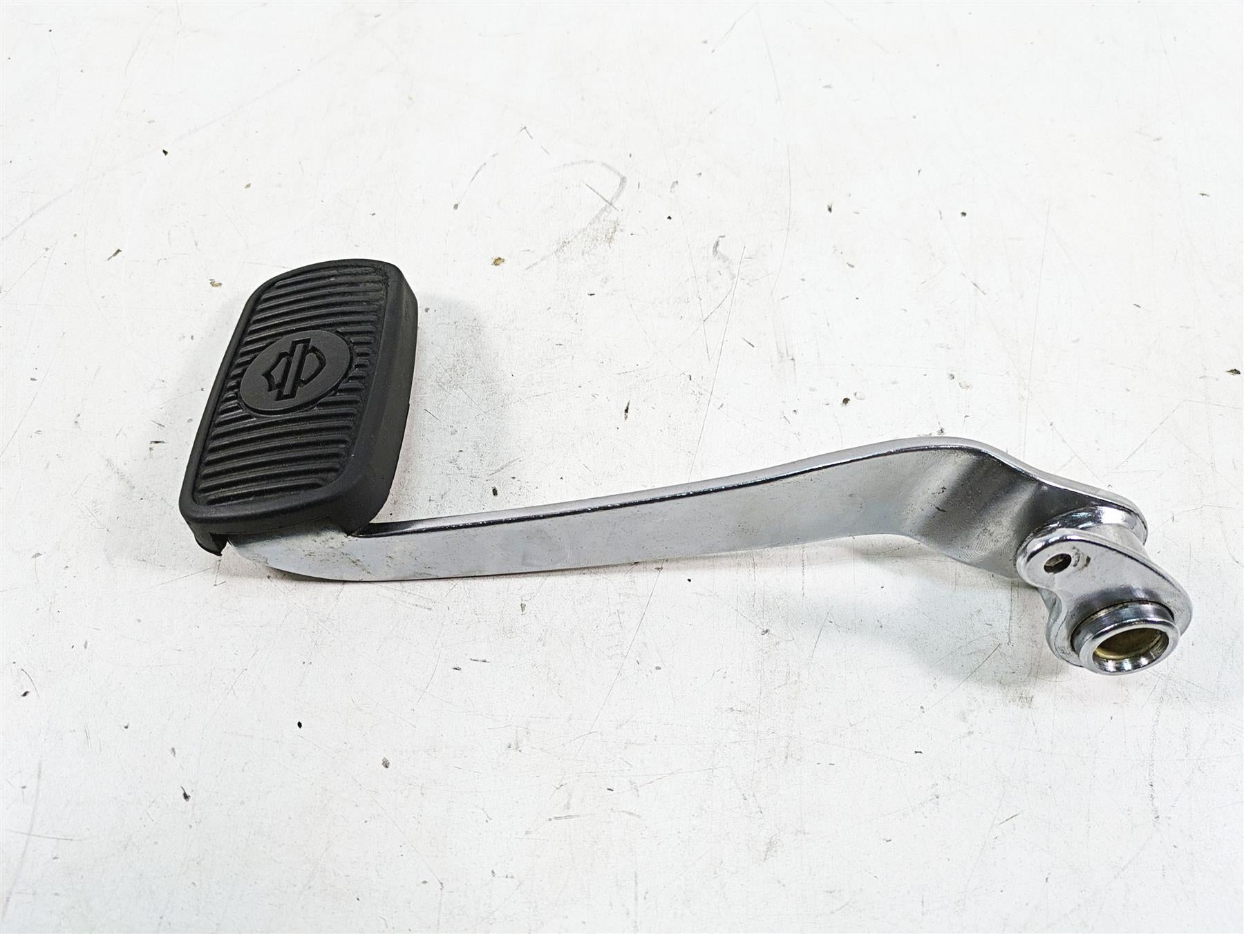 2006 Harley FLSTI Softail Heritage Right Foot Brake Lever Pedal 42597-00A {{ shop.shopifyCountryName }} - Mototech271