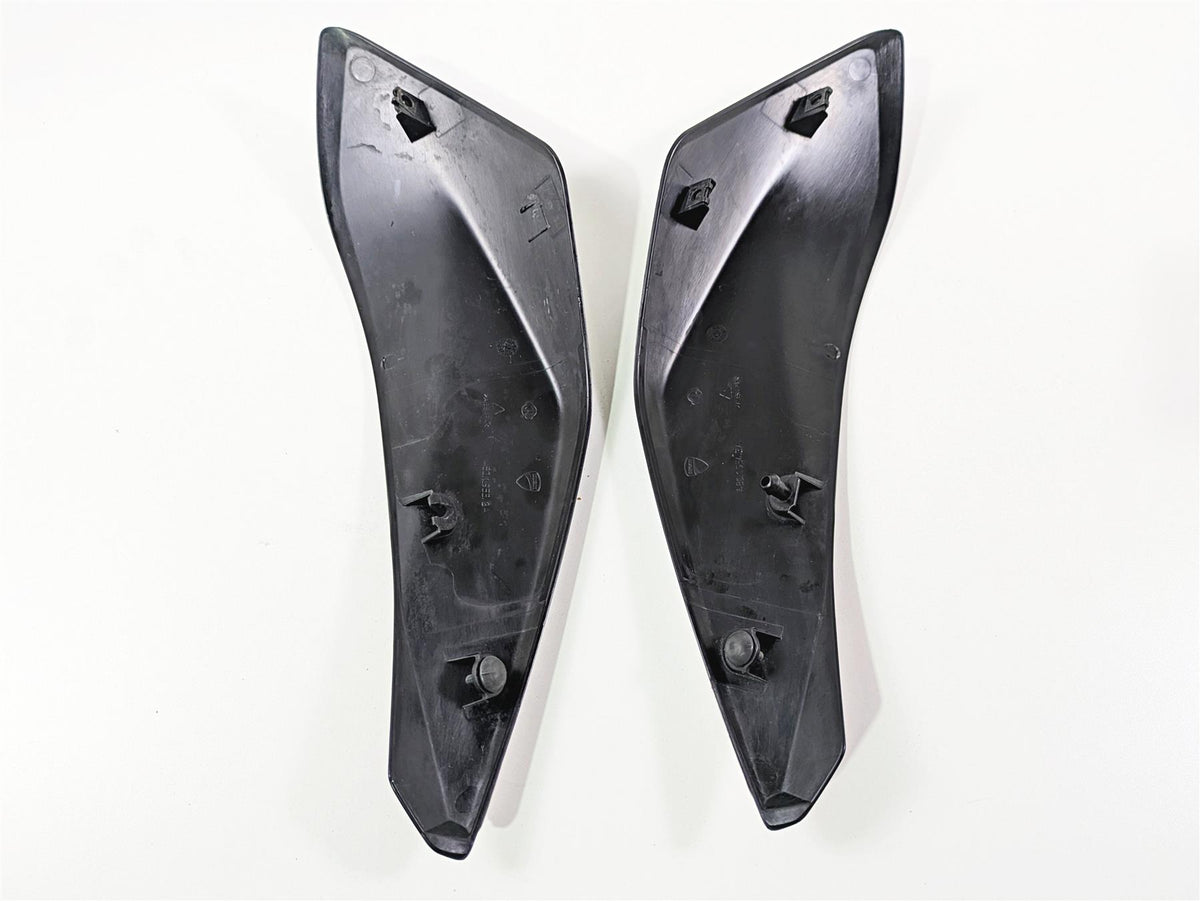 2022 Ducati Hypermotard 950 Rear Upper Tail Side Cover Fairing Set 48019543A {{ shop.shopifyCountryName }} - Mototech271