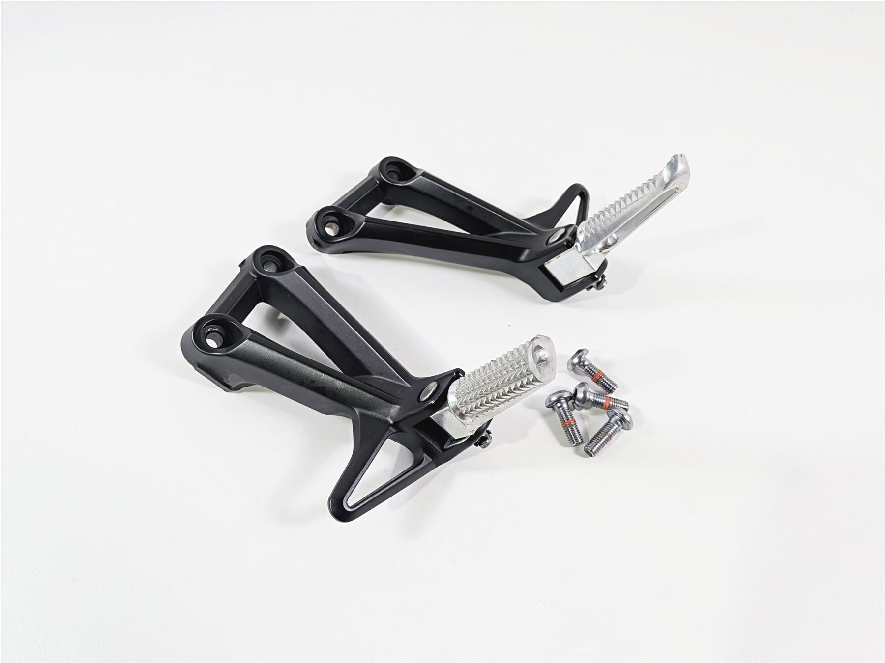 2023 Yamaha MT10 MTN1000 Rear Passenger Footpeg Rest Set 1RC-2741L-01-00 {{ shop.shopifyCountryName }} - Mototech271
