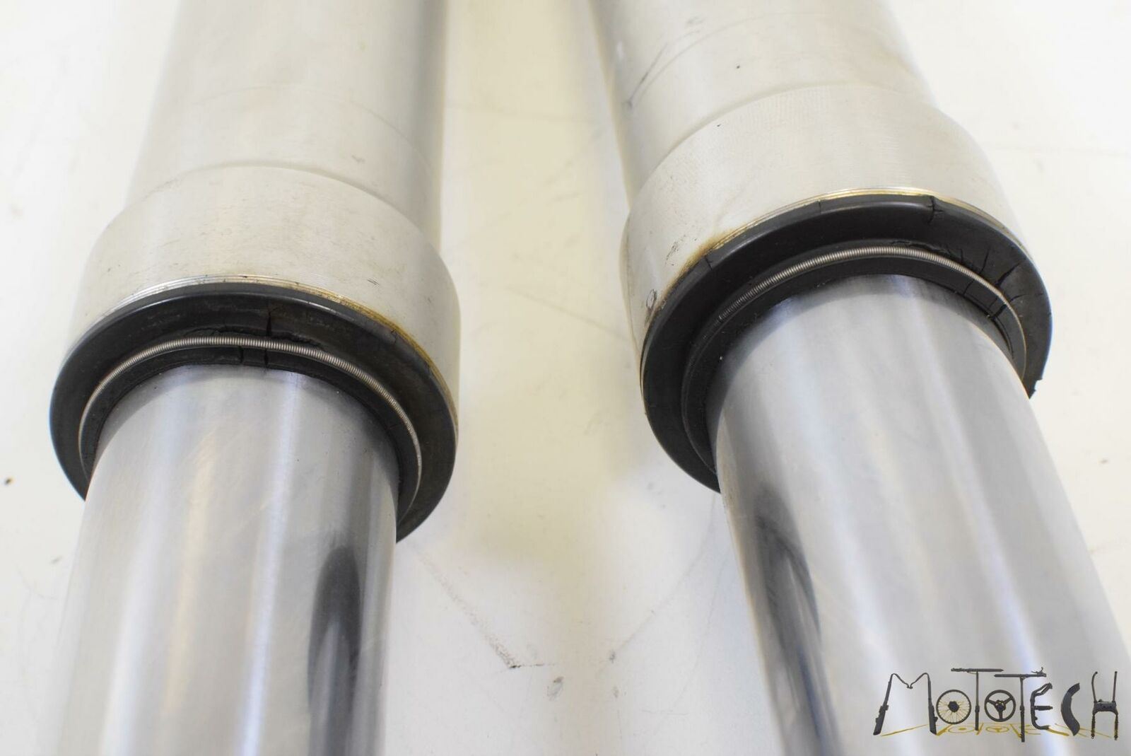 2000 Ducati Monster 750 M750 Front Fork Forks Leg Tube SET 34021111A {{ shop.shopifyCountryName }} - Mototech271
