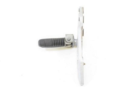 1998 Suzuki GSXR1100 GSXR 1100 Left Rider Footpeg Foot PEg 43522-46E10 {{ shop.shopifyCountryName }} - Mototech271
