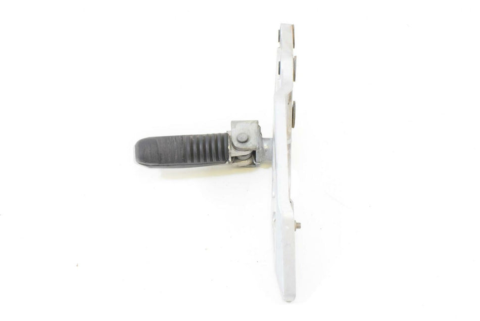 1998 Suzuki GSXR1100 GSXR 1100 Left Rider Footpeg Foot PEg 43522-46E10 {{ shop.shopifyCountryName }} - Mototech271
