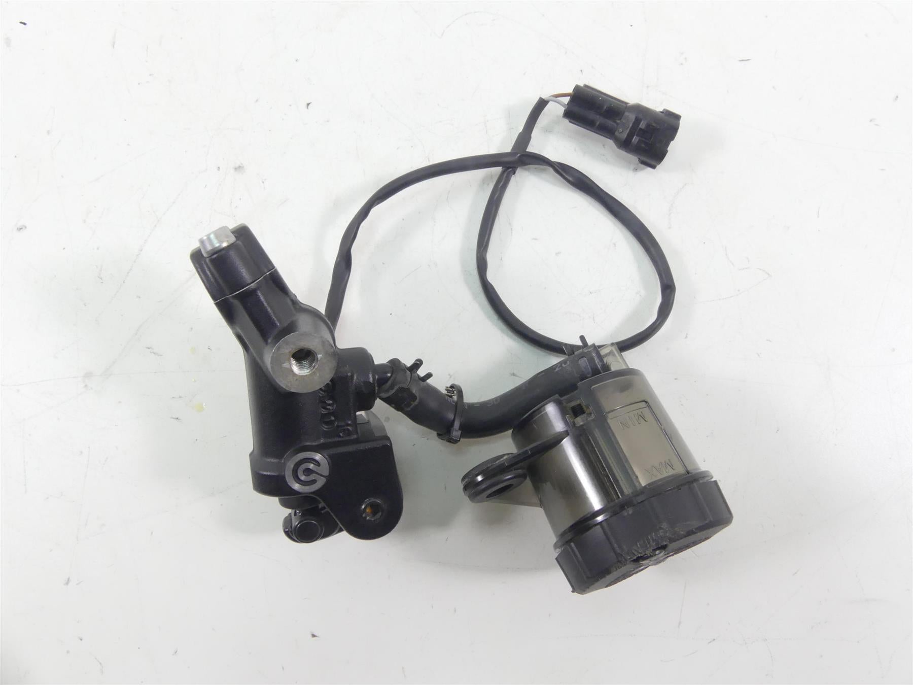 2021 Kawasaki ZX1400 ZX14R Ninja Front Radial Brake Master Cylinder 43015-0671 {{ shop.shopifyCountryName }} - Mototech271