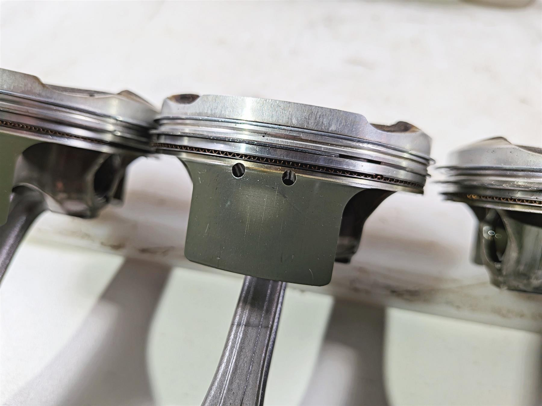 2016 Yamaha YZF R1 RN32 Nice Cylinder Jugs Piston & Rod Set 2CR-11311-00-00 {{ shop.shopifyCountryName }} - Mototech271