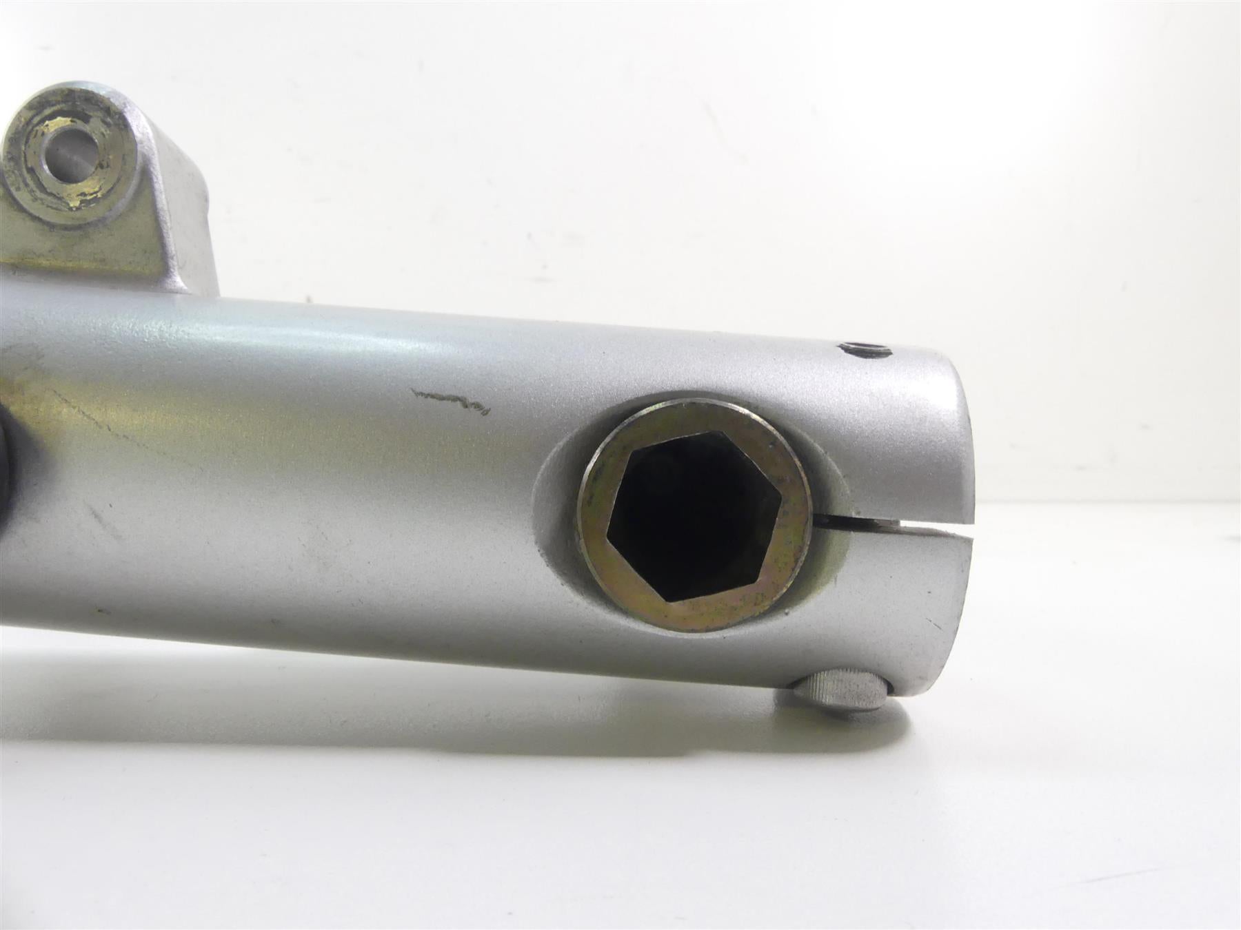2002 Triumph Bonneville America Forks Triple Tree Axle Riser T2047121 T2047122 {{ shop.shopifyCountryName }} - Mototech271