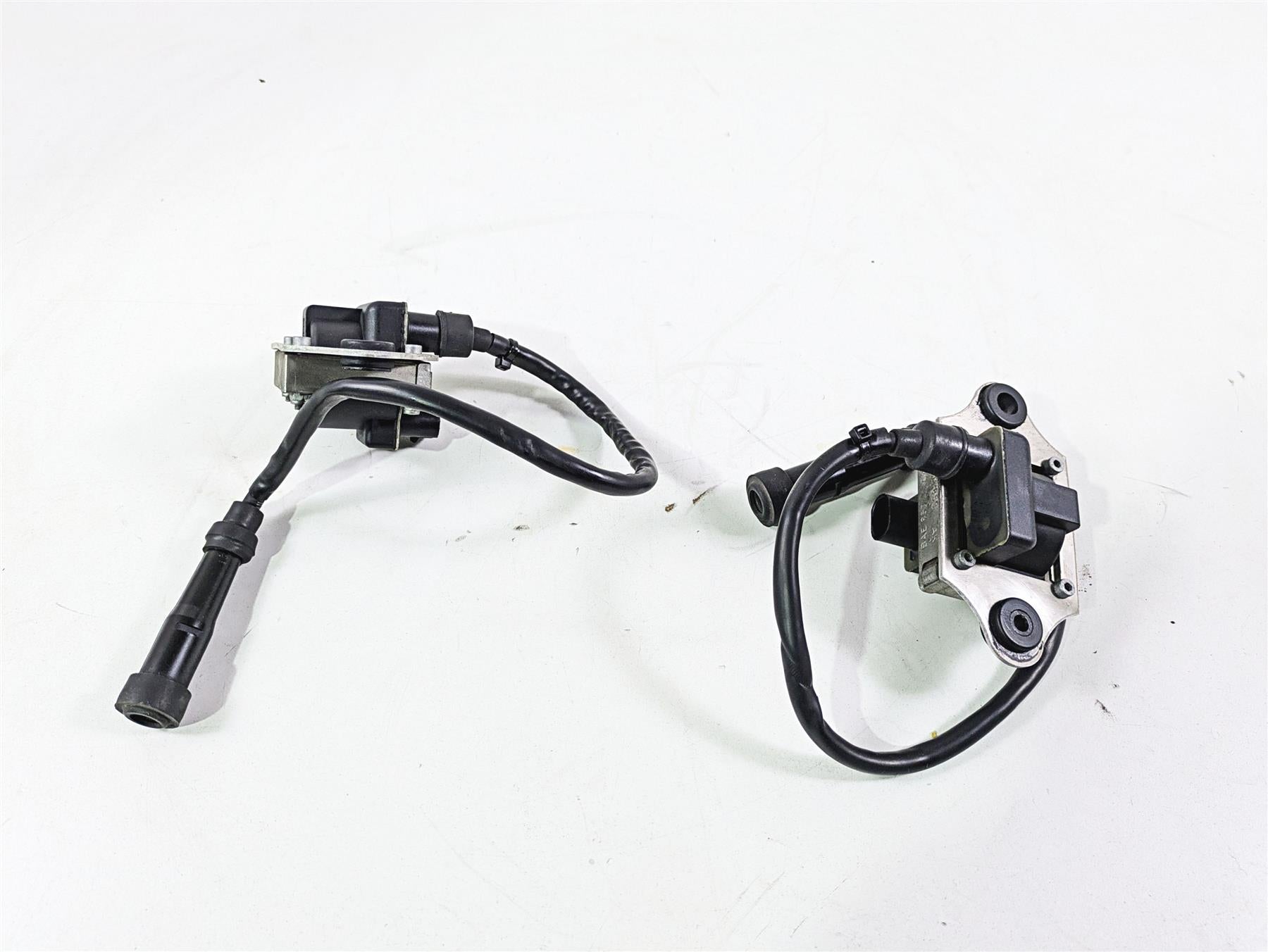 2016 Moto Guzzi Stelvio 1200 8V NTX Ignition Coil Wires Plugs Set GU30716500 {{ shop.shopifyCountryName }} - Mototech271